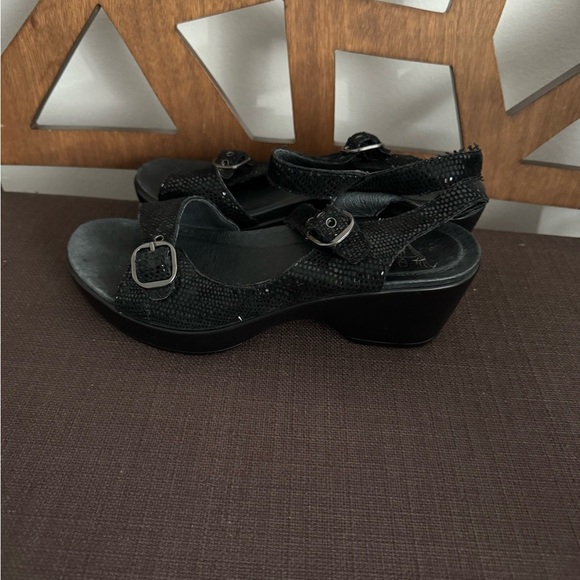 Dansko June Platform Sandals Size 36 (US) Black Lizard Leather Buckle - Picture 12 of 16